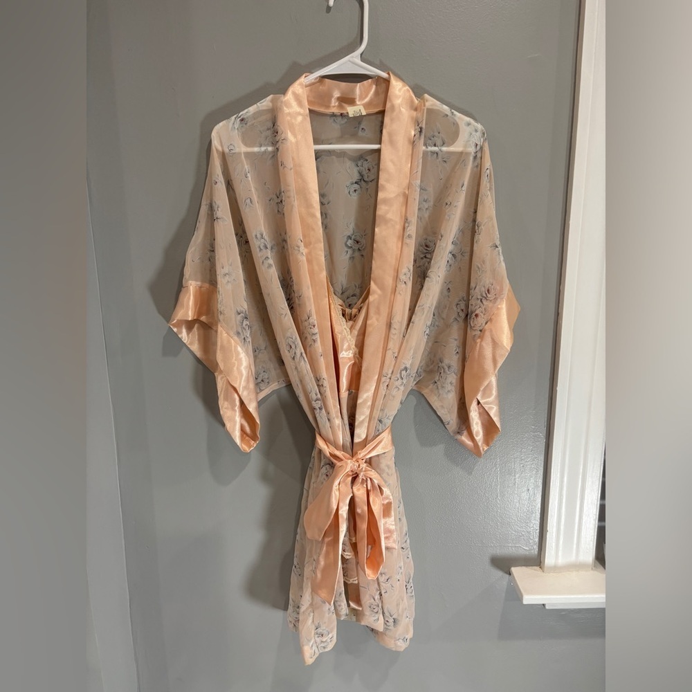 Vintage Intimates Sheer Floral Satin Robe and Lingerie Slip Dress Medium retro